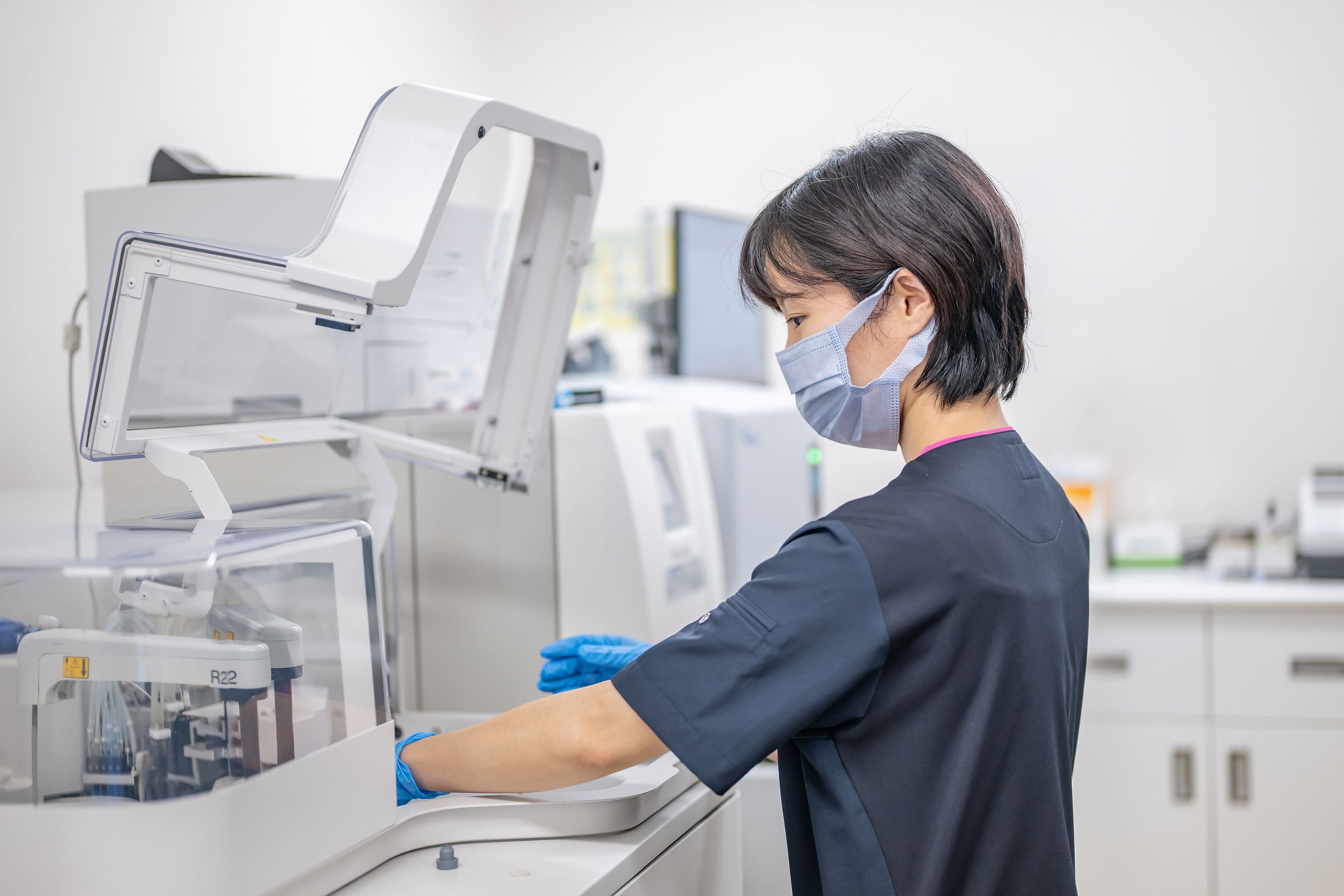 自動分析装置による検体検査